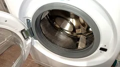 Hoe het manchet van de wasmachine reinigen van aanslag en zwart vuil. Truc van de reparateur