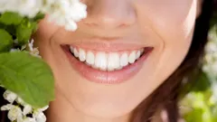 Meng deze drie ingrediënten gewoon samen en je tanden worden in een oogwenk witter.