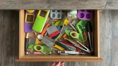 Ik gooi geen geld meer weg: 10 onverstandige huisvrouwenaankopen die ongemak en andere problemen in de keuken veroorzaken.